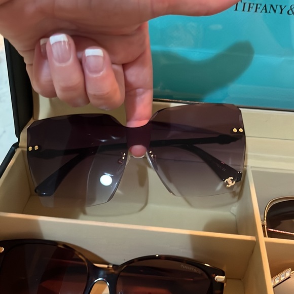 I Love Sunglasses 🕶️ - Picture 6 of 10